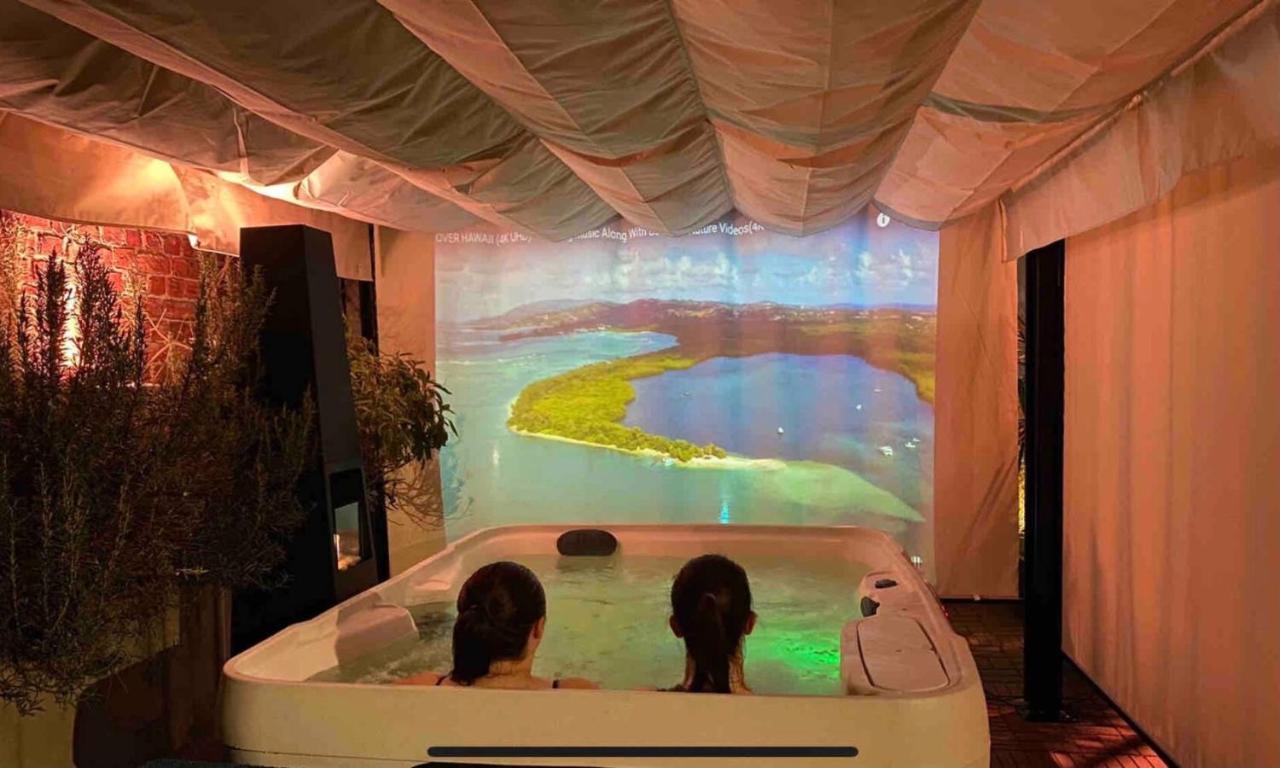 투르쿠앵 Le Jacuzzi De Marie 아파트 외부 사진